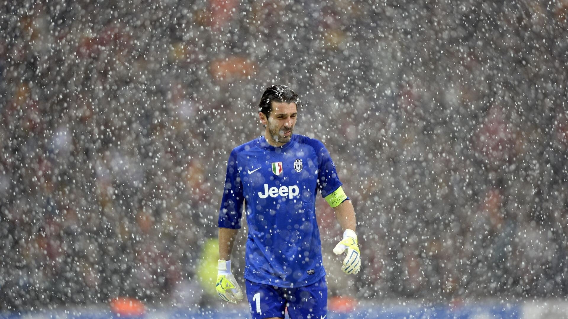 隆戈的传奇时刻：冲破防线，成为全黑队的“得分机器”